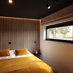 Nature Village - N°28 - 6 Personnes Avec Jacuzzi Pmr 롯지