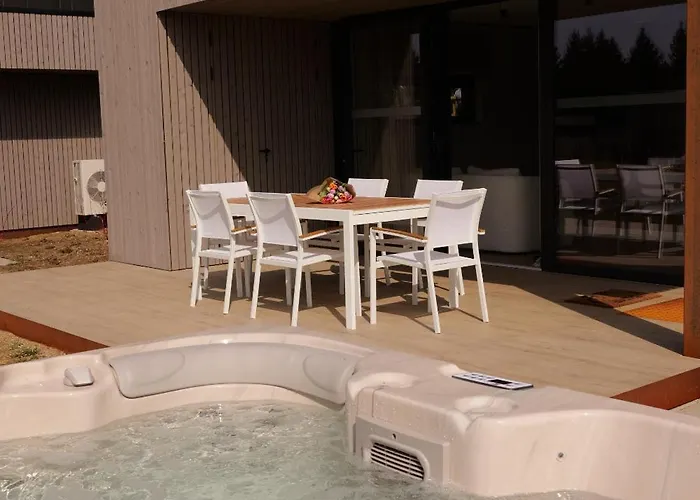 山林小屋 Nature Village - N°28 - 6 Personnes Avec Jacuzzi Pmr 比林根