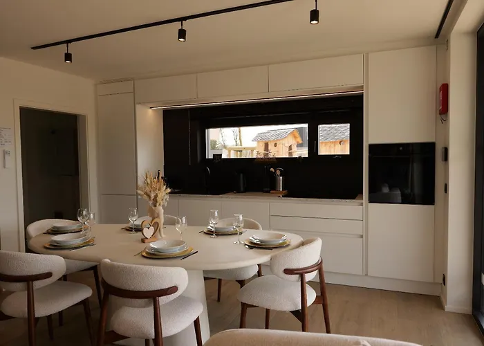 Nature Village - N°28 - 6 Personnes Avec Jacuzzi Pmr 山林小屋 *