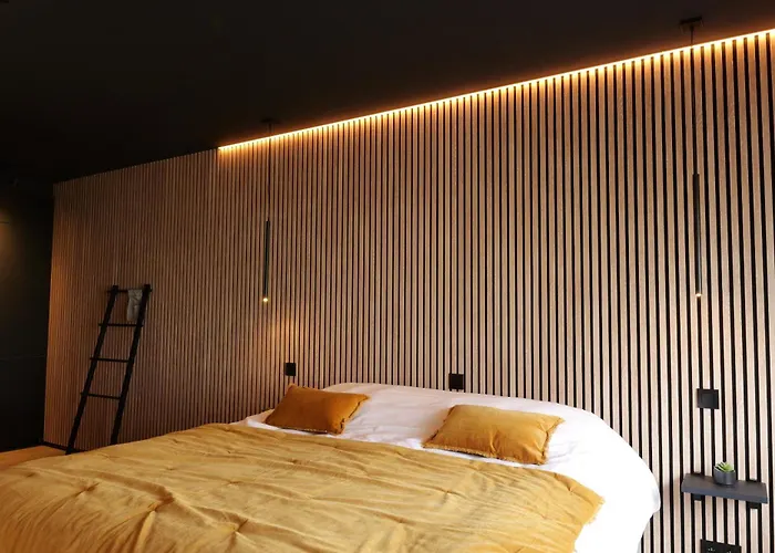 Nature Village - N°28 - 6 Personnes Avec Jacuzzi Pmr 山林小屋